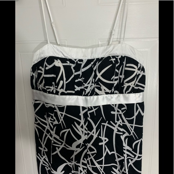 PRETTY BLACK AND WHITE SUNDRESS WITH EMPIRE WAIST SIZE XL BY CONNECTION 18 - Picture 3 of 8